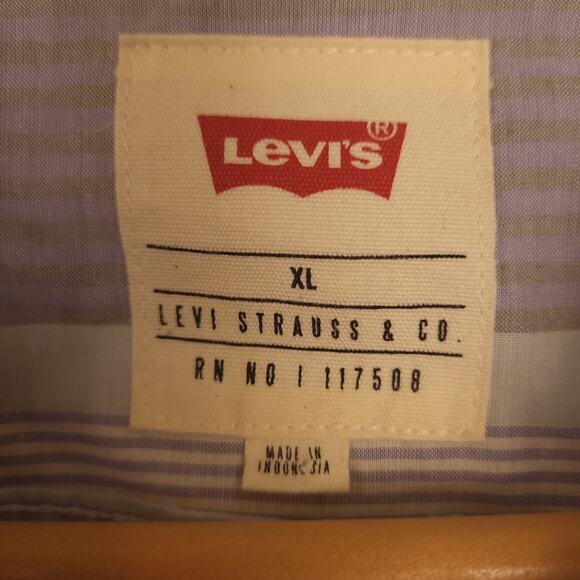 Levi's Men's Button-Up Shirt XL Short Sleeve Striped Casual Purple NWT - Picture 3 of 7
